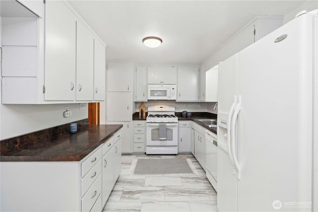 17023 113th Avenue SE, Renton, WA 98055