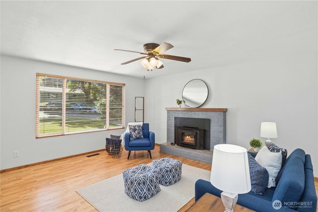17023 113th Avenue SE, Renton, WA 98055