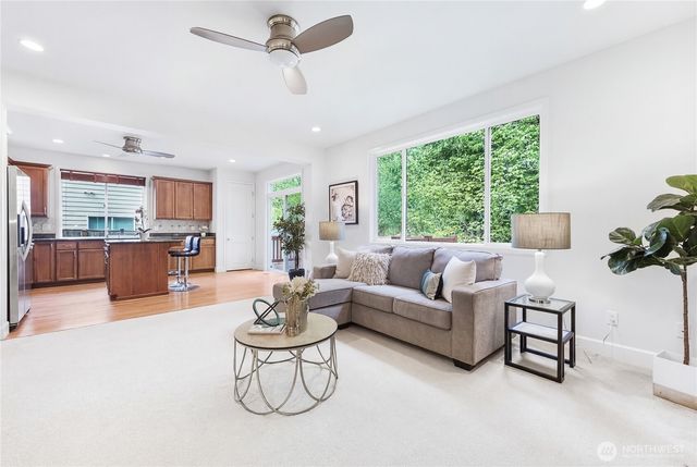 17681 NE 121st Court, Redmond, WA 98052