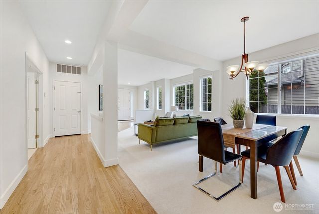 17681 NE 121st Court, Redmond, WA 98052