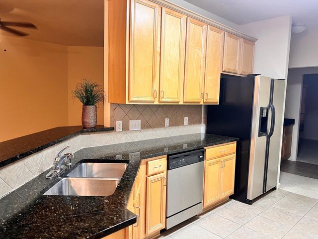 9406 Lakeway View Lane, Humble, TX 77396