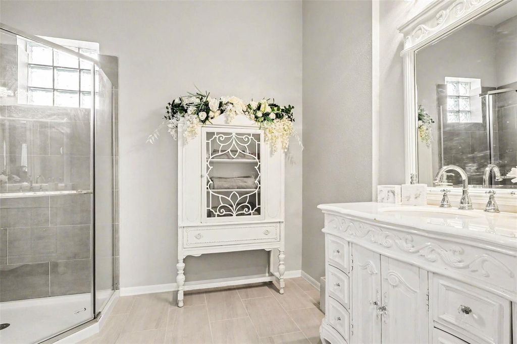 Image 13 of property listing at 731 BRUNELLO DRIVE, Davenport, FL 33897