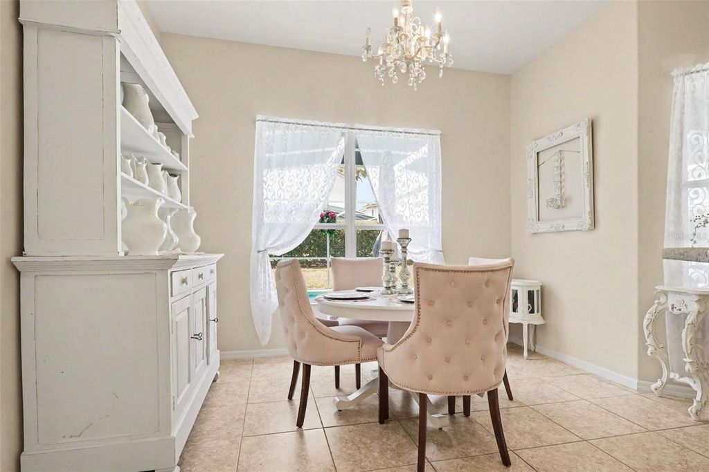 Image 7 of property listing at 731 BRUNELLO DRIVE, Davenport, FL 33897