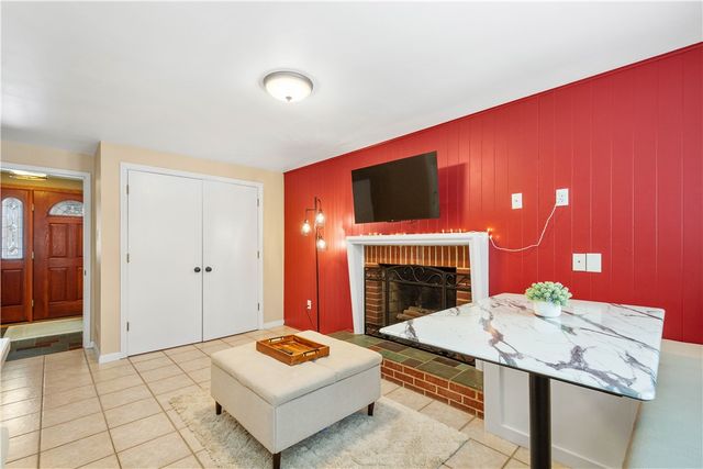 1119 Sarah St, Bethel Park, PA 15102