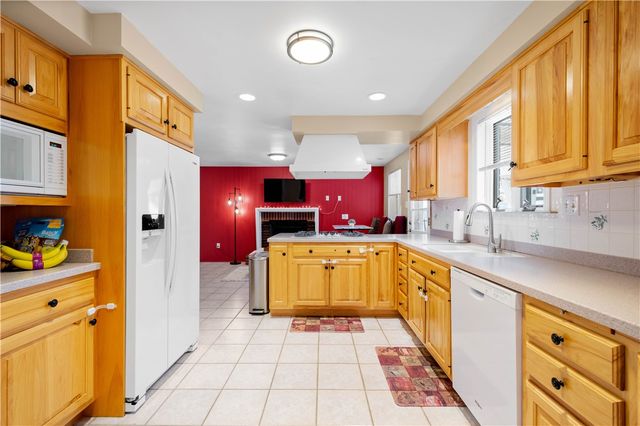 1119 Sarah St, Bethel Park, PA 15102