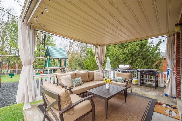 1119 Sarah St, Bethel Park, PA 15102