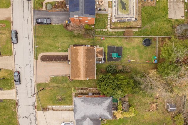 1119 Sarah St, Bethel Park, PA 15102