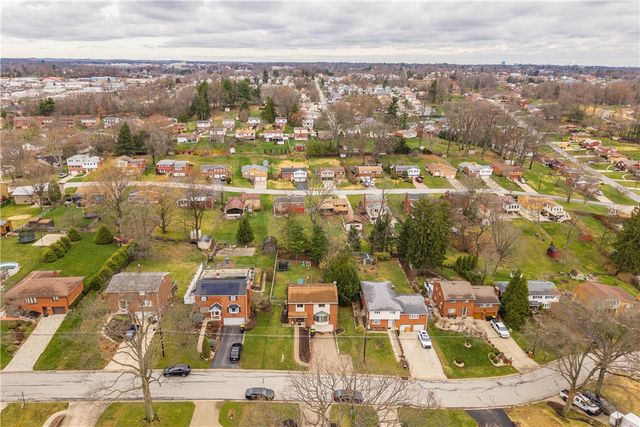 1119 Sarah St, Bethel Park, PA 15102