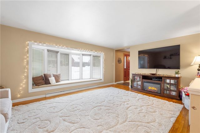 1119 Sarah St, Bethel Park, PA 15102