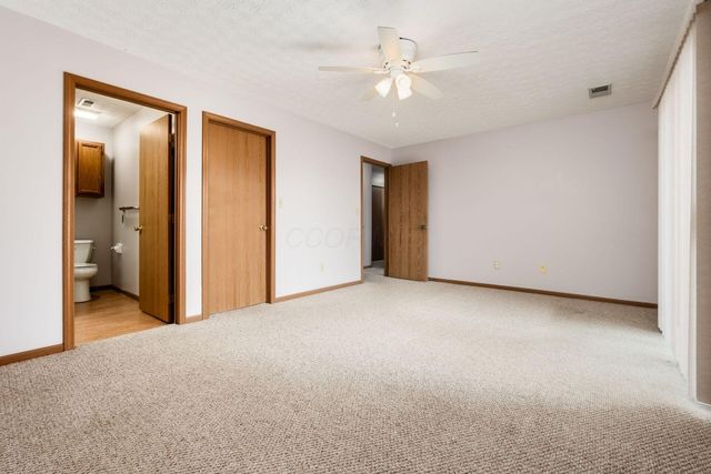 5885 Beechcroft Road, 306, Columbus, OH 43229