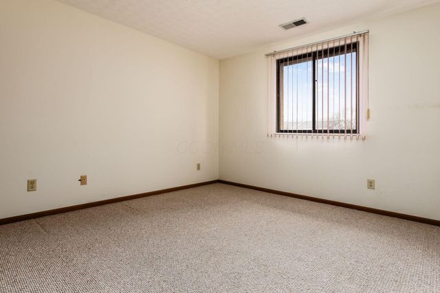 5885 Beechcroft Road, 306, Columbus, OH 43229