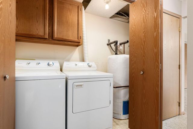 5885 Beechcroft Road, 306, Columbus, OH 43229