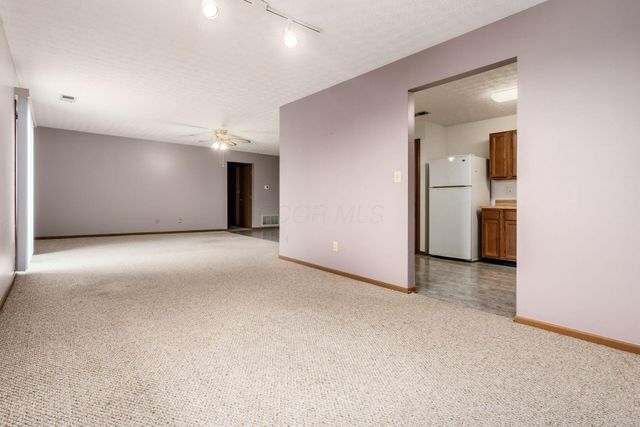 5885 Beechcroft Road, 306, Columbus, OH 43229