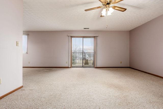 5885 Beechcroft Road, 306, Columbus, OH 43229