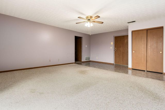 5885 Beechcroft Road, 306, Columbus, OH 43229