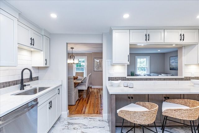 39 Birch St, Tewksbury, MA 01876