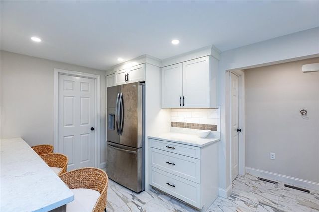 39 Birch St, Tewksbury, MA 01876