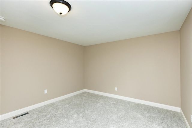 39 Birch St, Tewksbury, MA 01876