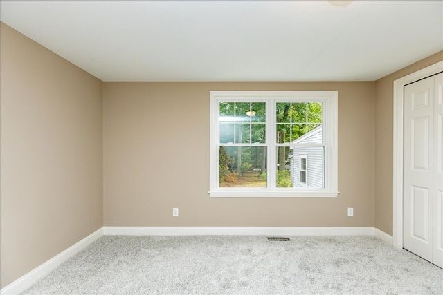 39 Birch St, Tewksbury, MA 01876
