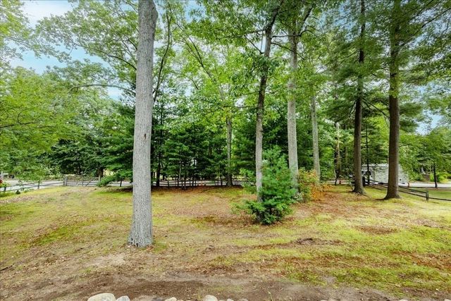 39 Birch St, Tewksbury, MA 01876