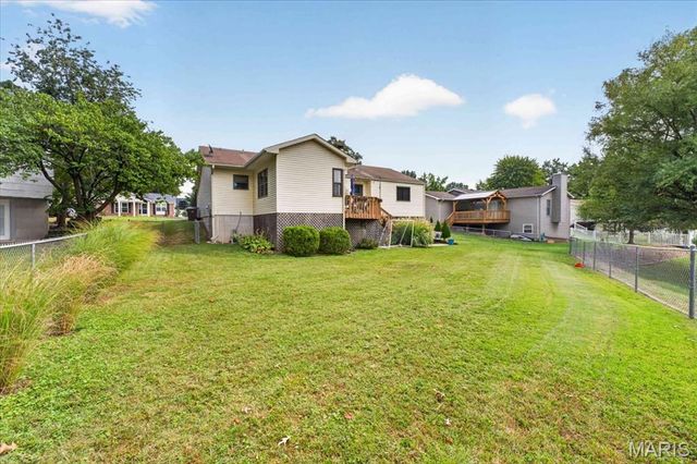 3037 Valley Vista Drive, St Peters, MO 63376