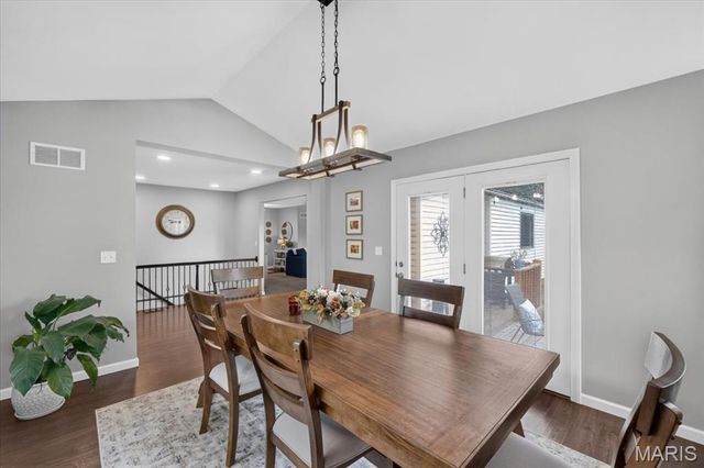 3037 Valley Vista Drive, St Peters, MO 63376
