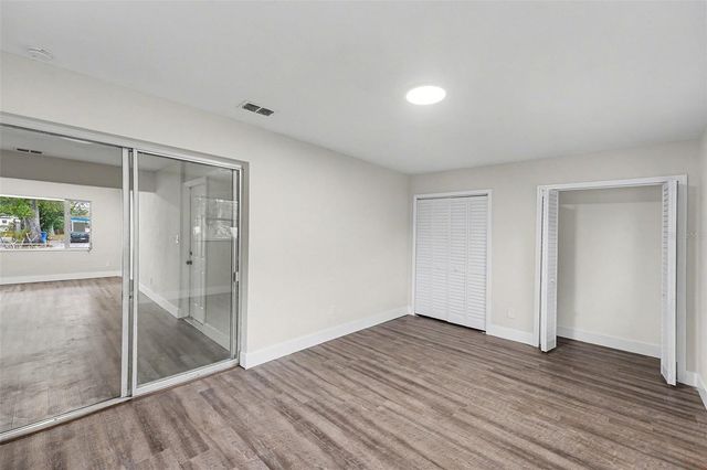 2560 QUEENSBORO AVENUE S, St Petersburg, FL 33712