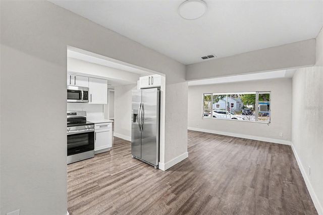 2560 QUEENSBORO AVENUE S, St Petersburg, FL 33712