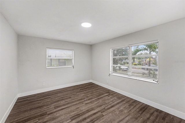 2560 QUEENSBORO AVENUE S, St Petersburg, FL 33712