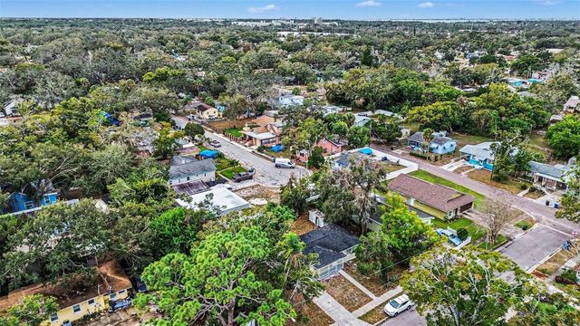 2560 QUEENSBORO AVENUE S, St Petersburg, FL 33712