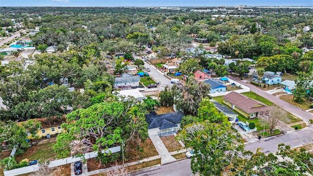 2560 QUEENSBORO AVENUE S, St Petersburg, FL 33712