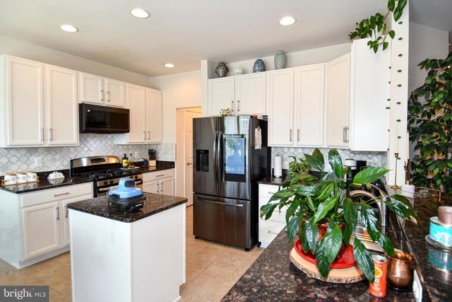 11830 STEEPLEBUSH DR, Clarksburg, MD 20871
