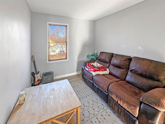 3902 Brunswick Avenue, Flint, MI 48507