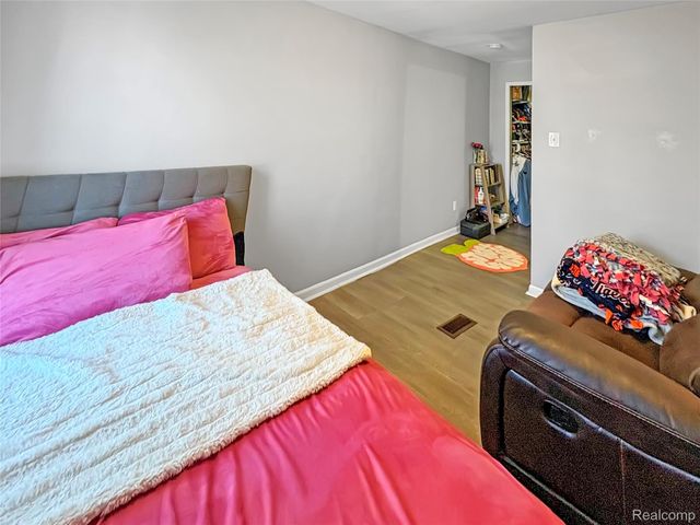 3902 Brunswick Avenue, Flint, MI 48507