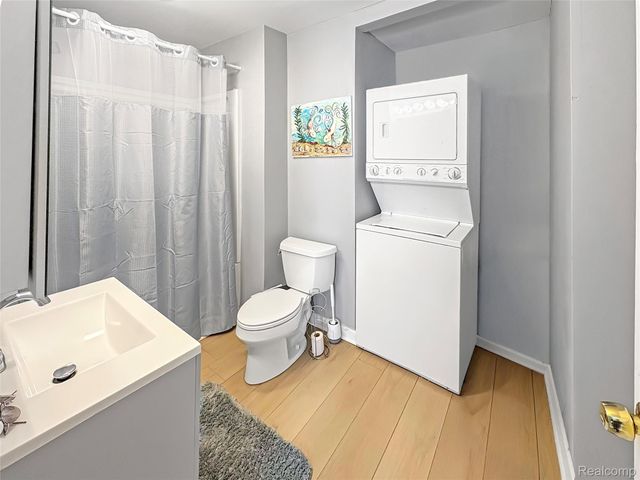 3902 Brunswick Avenue, Flint, MI 48507