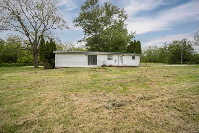 8117 S 500 E Road, Jonesboro, IN 46938