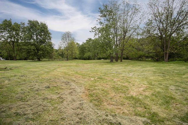 8117 S 500 E Road, Jonesboro, IN 46938