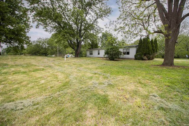 8117 S 500 E Road, Jonesboro, IN 46938
