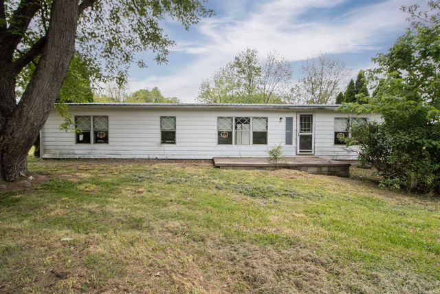 8117 S 500 E Road, Jonesboro, IN 46938