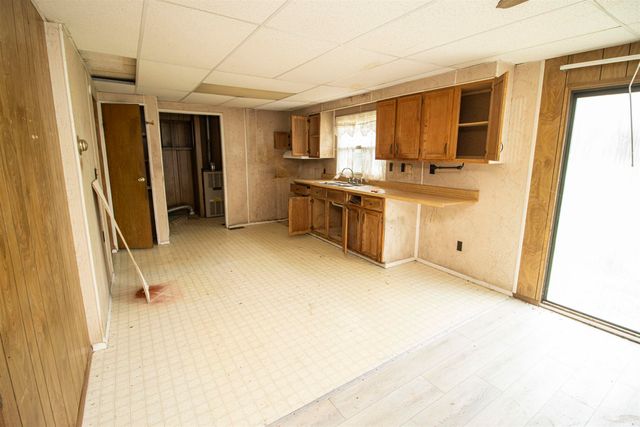 8117 S 500 E Road, Jonesboro, IN 46938