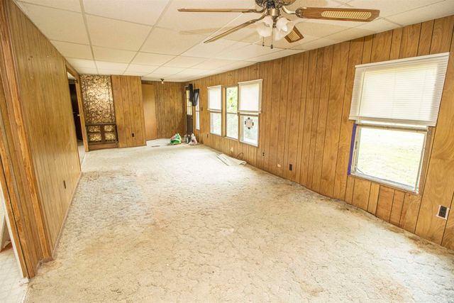 8117 S 500 E Road, Jonesboro, IN 46938