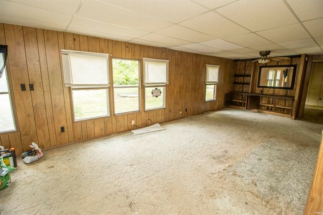 8117 S 500 E Road, Jonesboro, IN 46938