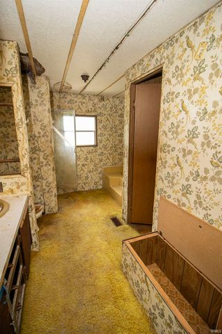 8117 S 500 E Road, Jonesboro, IN 46938