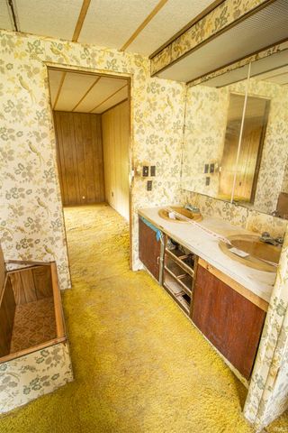 8117 S 500 E Road, Jonesboro, IN 46938
