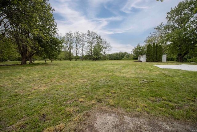 8117 S 500 E Road, Jonesboro, IN 46938