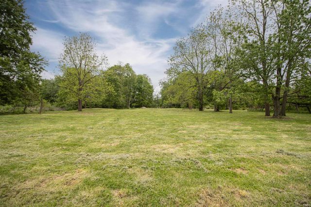 8117 S 500 E Road, Jonesboro, IN 46938