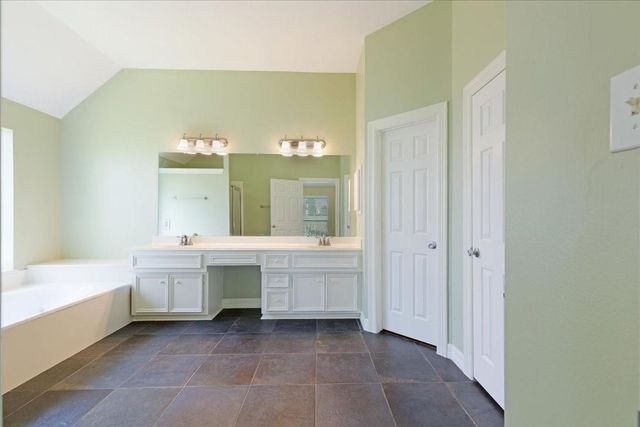3010 Ravensport Drive, Pearland, TX 77584
