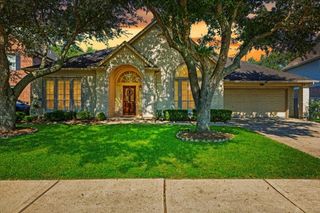 3010 Ravensport Drive, Pearland, TX 77584