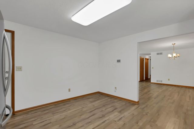 5400 Chestnut Hills Road NE, Newark, OH 43055