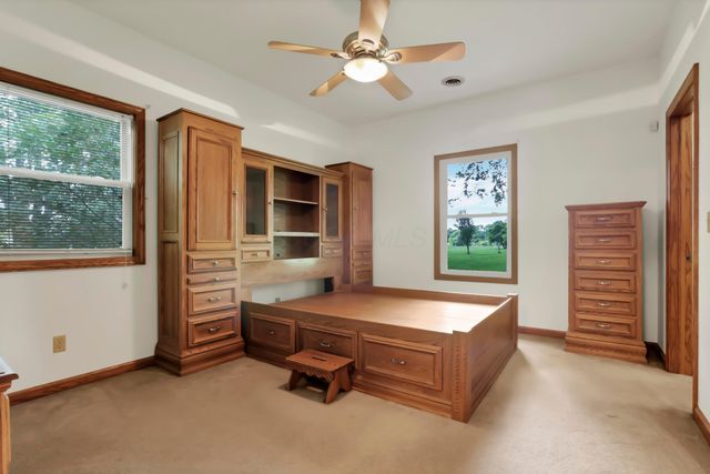 5400 Chestnut Hills Road NE, Newark, OH 43055